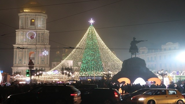 ukraynalilar-yeni-yili-kutladi