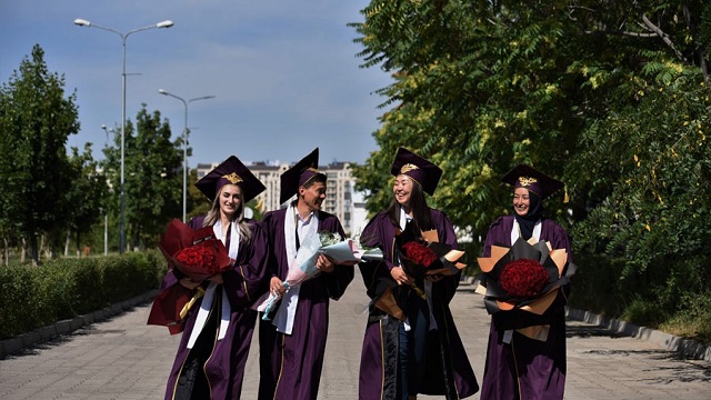 kirgizistan-turkiye-manas-universitesi-bir-universiteden-otesi