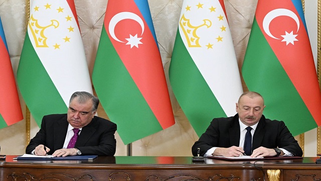 azerbaycan-ve-tacikistan-stratejik-ortaklik-bildirisi-imzaladi