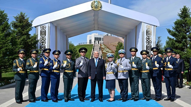 kazakistan-da-devlet-sembolleri-gunu-kutlandi