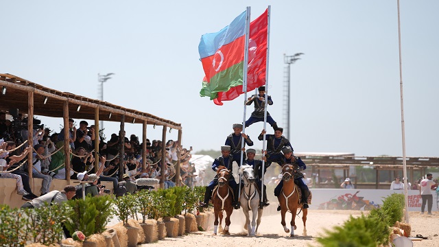 6-etnospor-kultur-festivalinde-azerbaycan-karabag-at-gosterisi