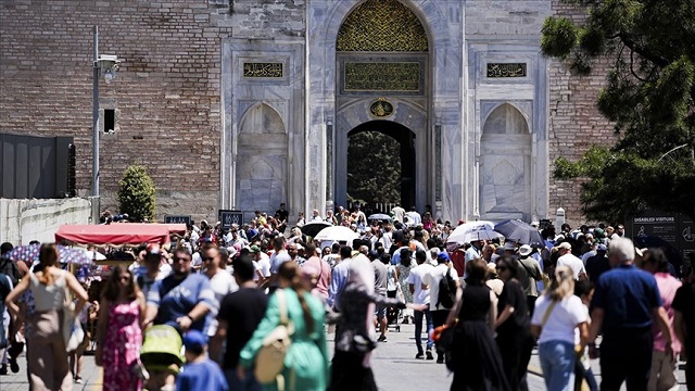 turkiye-bu-yilin-5-aylik-doneminde-18-milyona-yakin-ziyaretci-agirladi