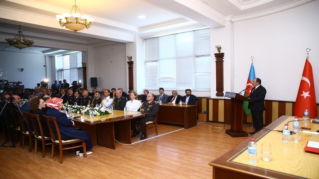 azerbaycanda-15-temmuz-demokrasi-ve-milli-birlik-gunu-konferansi-duzenlendi