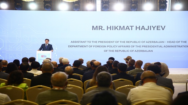 azerbaycan-cumhurbaskani-musaviri-haciyev-2-global-medya-forumunda-konustu