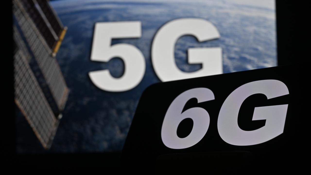 ulak-haberlesme-yerli-ve-milli-5g-icin-teknolojik-altyapiya-odaklandi