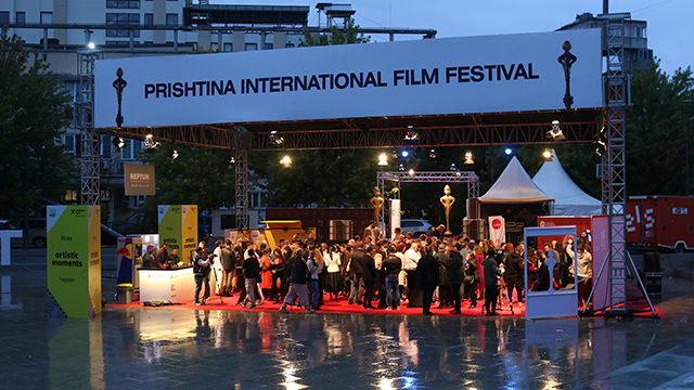 kosovada-16-prifest-uluslararasi-film-festivali-basladi