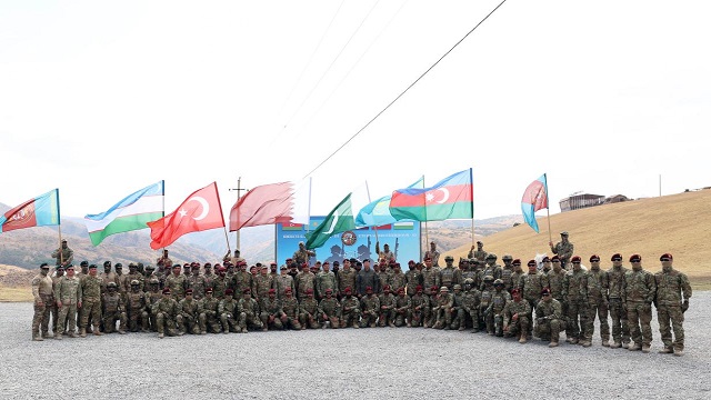 kazakistan-da-6-ulkenin-ozel-birimleri-sinirsiz-kardeslik-3-tatbikatinda-bir-a