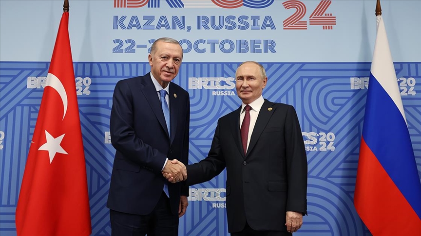 cumhurbaskani-erdogan-rusya-devlet-baskani-putin-ile-bir-araya-geldi