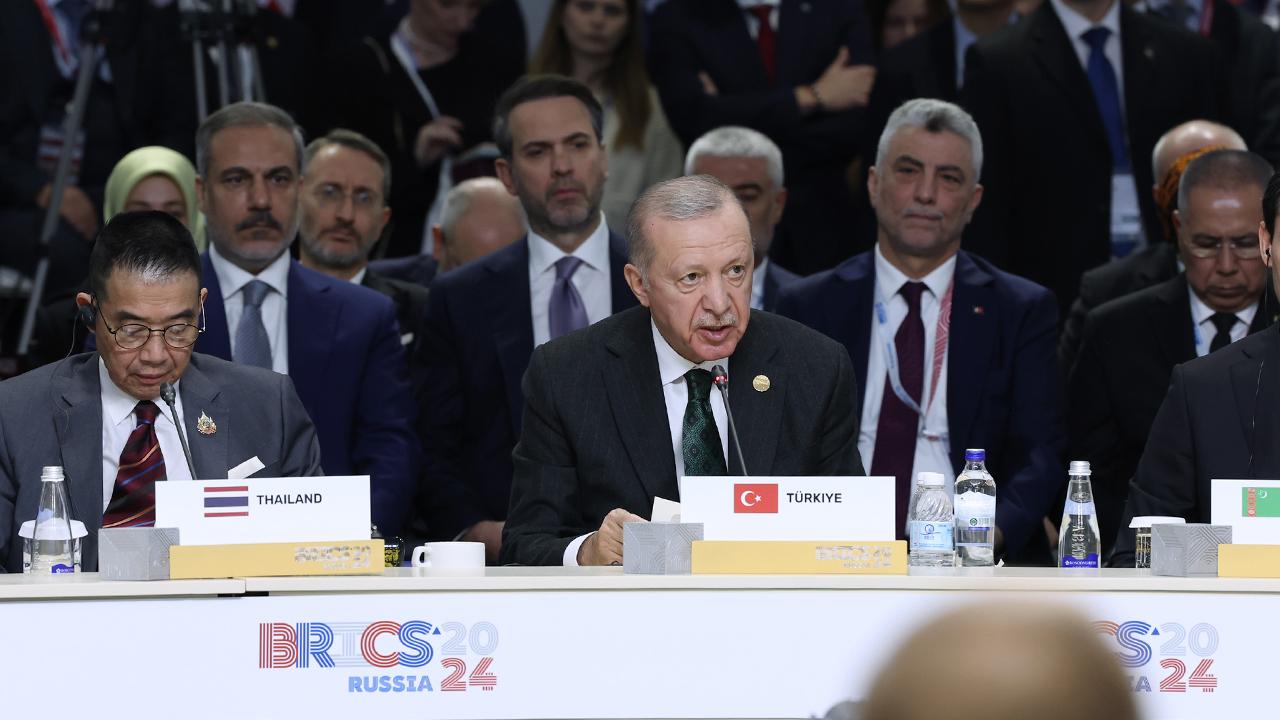 erdogan-bu-alcak-saldiri-terore-karsi-kararliligimizi-percinledi