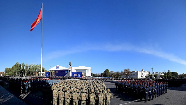 kirgizistan-kolluk-kuvvetleri-100-yasinda