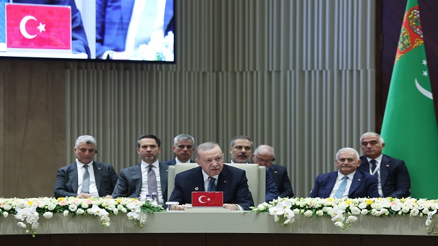 cumhurbaskani-erdogan-turk-dunyasi-yuzyili-icin-birlikte-calisacagiz