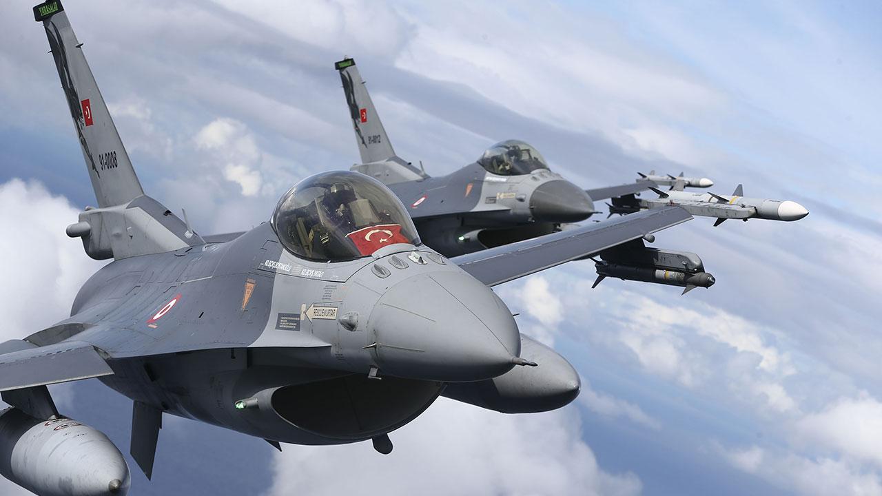 turkiye-nato-muttefik-hava-komutanligi-hava-harekatina-2-f-16-ile-katildi