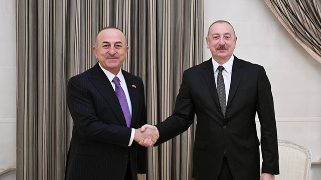 azerbaycan-cumhurbaskani-aliyev-mevlut-cavusoglunu-kabul-etti