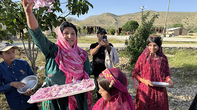 tarihi-turk-tamgalari-kaskay-turklerinin-kultur-mimari-ve-el-sanatlarinda-yasa