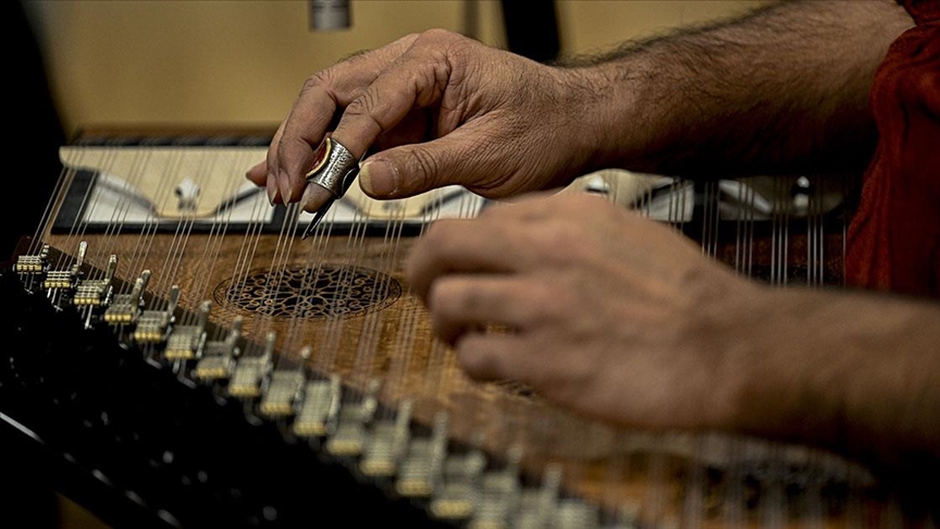 ankara-turk-dunyasi-muzik-toplulugu-baskentteki-muzikseverleri-ask-sarkilari