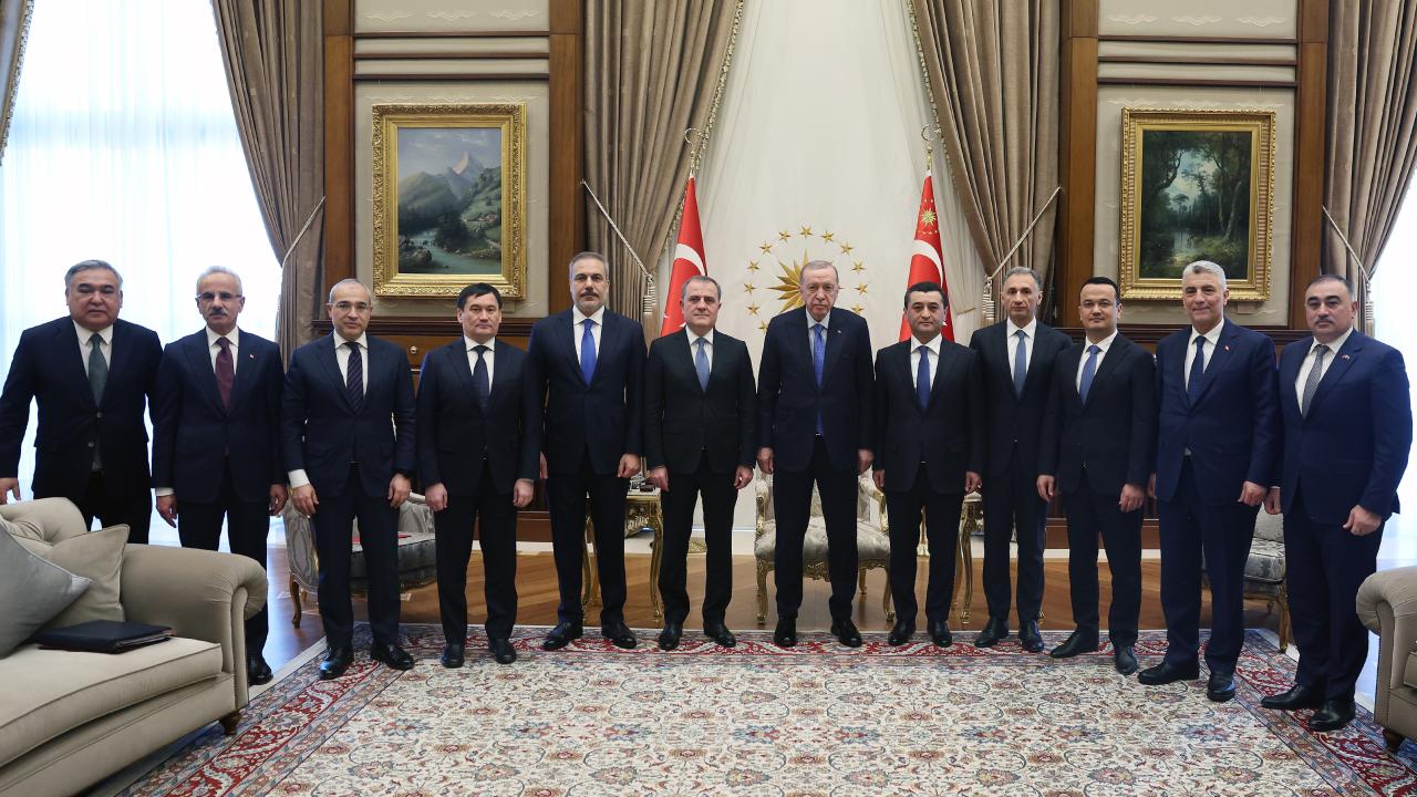 cumhurbaskani-erdogan-ozbekistan-ve-azerbaycan-bakanlarini-kabul-etti