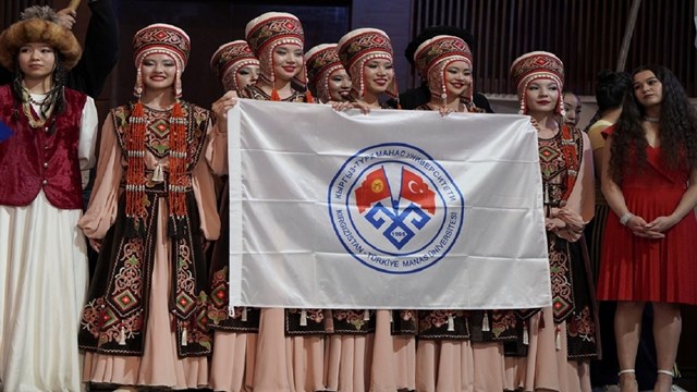 kirgizistan-da-ala-too-bahari-kultur-ve-sanat-festivali-duzenlendi