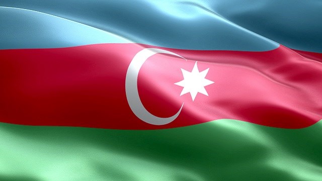 azerbaycan-ermenistan-ve-fransada-bayraginin-yakilmasini-kinadi