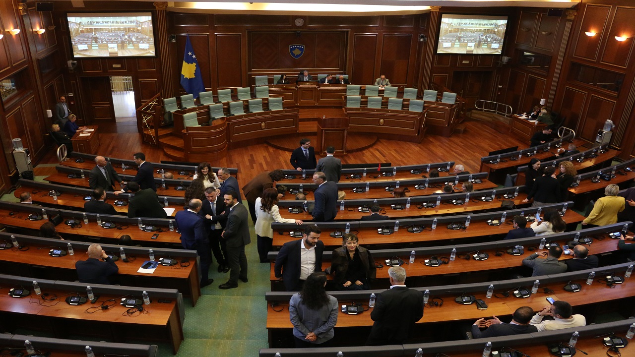 kosova-meclisi-yeni-baskanini-dorduncu-tur-oylamada-da-secemedi