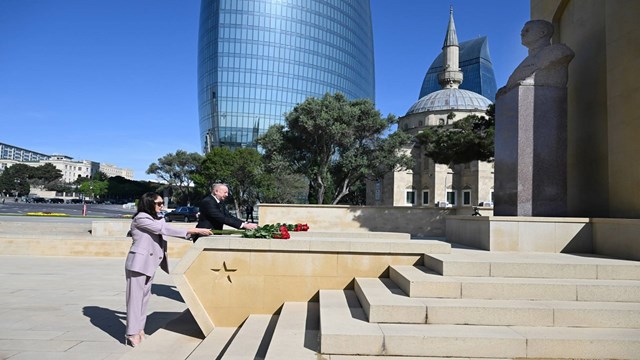 cumhurbaskani-aliyev-2-dunya-savasinda-hayatini-kaybeden-azerbaycanlilari-and