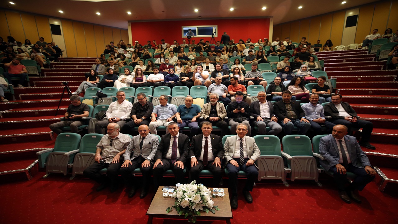 turk-dunyasinda-ortak-alfabe-calismalari-konferansi