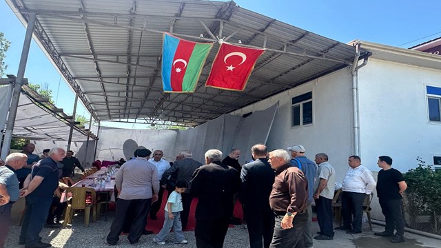 turk-is-insanlarindan-azerbaycandaki-ahiskali-turklerle-dayanisma-programi