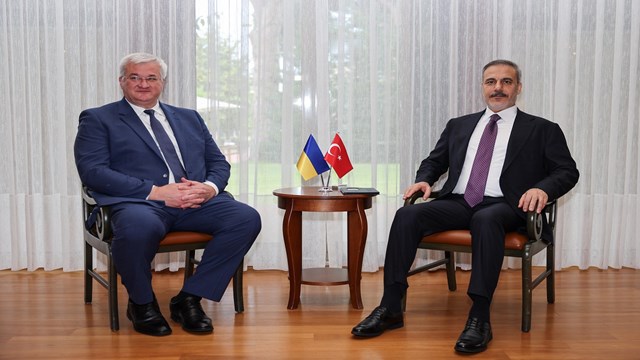 bakan-fidan-ukraynali-mevkidasi-sybiha-ile-ukrayna-rusya-arasindaki-ateskes-cab