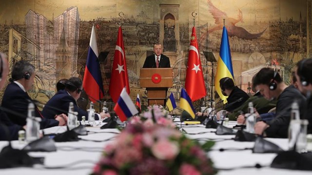 dunyanin-gozu-istanbulda-baris-masasi-yeniden-kuruluyor