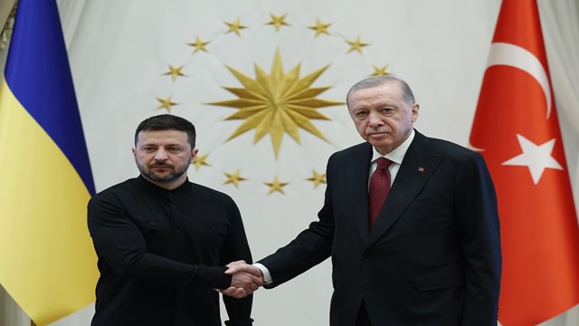 cumhurbaskani-erdogan-ile-ukrayna-devlet-baskani-zelenskiynin-gorusmesine-ilisk