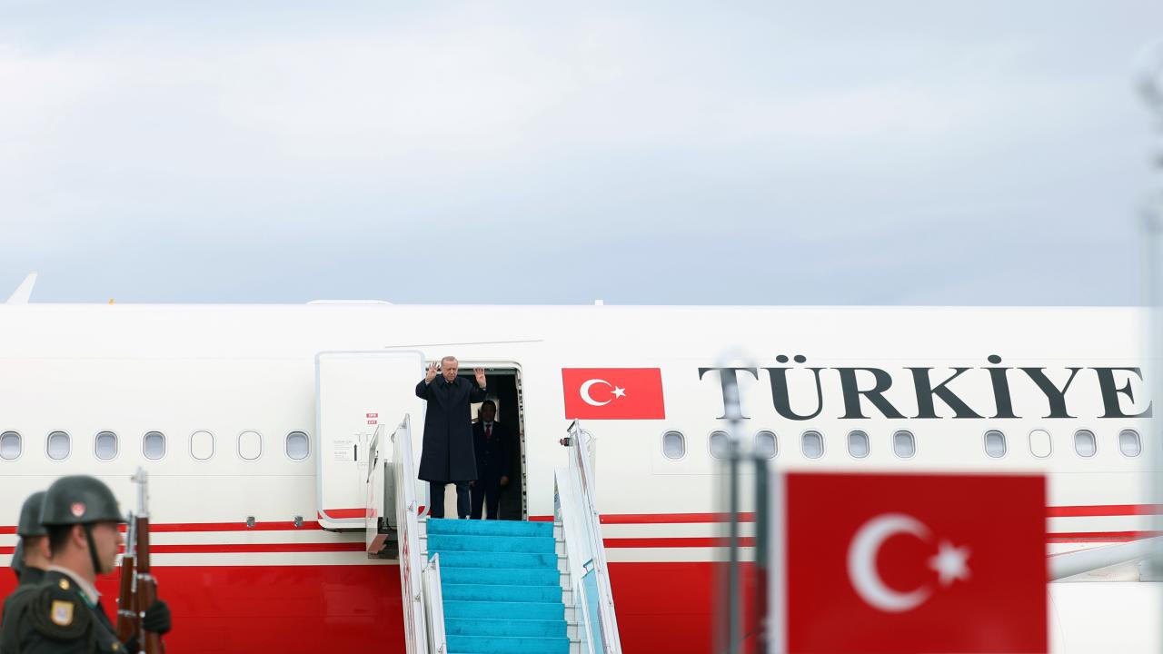 cumhurbaskani-erdogan-arnavutluka-gitti