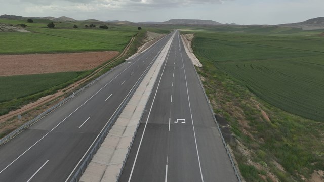 turkiyede-bir-ilk-asfaltta-turk-marsi-yankilanacak