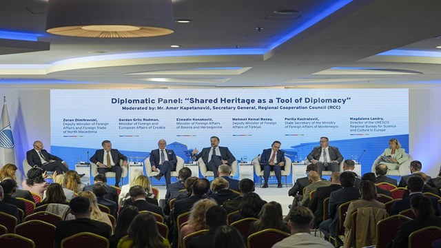 bosna-hersekte-mostar-2025-gelecek-icin-diyalog-uluslararasi-konferansi-yapi