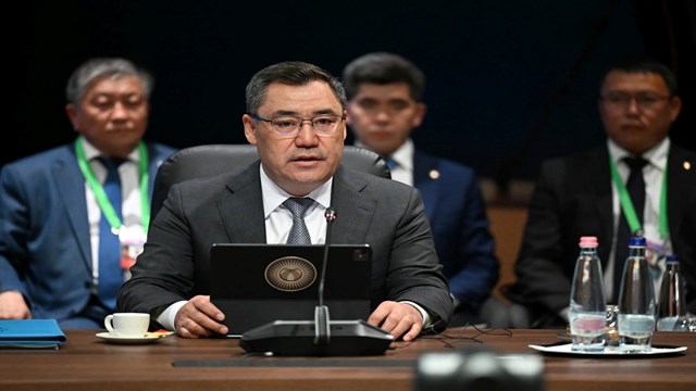 kirgizistan-cumhurbaskani-caparov-budapesteki-tdt-gayriresmi-zirvesinde-konus