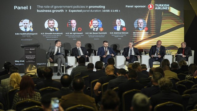 bosna-hersekte-14-saraybosna-is-forumu-duzenlendi