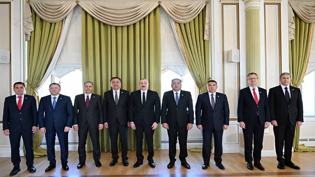 azerbaycan-cumhurbaskani-aliyev-turk-devletlerinin-icisleri-bakanlarini-kabul-e