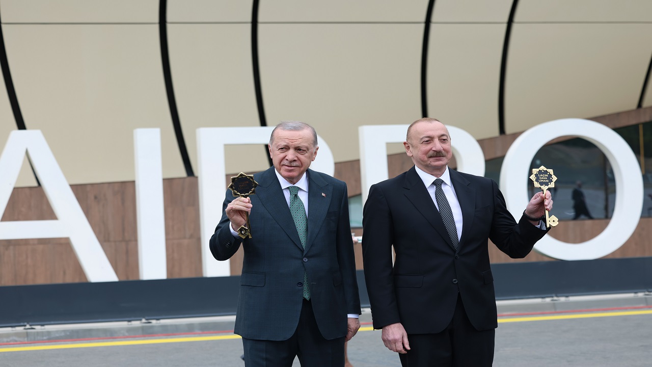 cumhurbaskani-erdogan-lacin-uluslararasi-havalimaninin-acilisinin-ardindan-kon