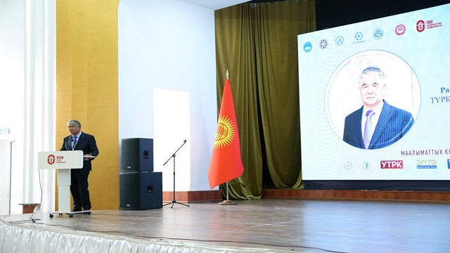 kirgizistanda-turk-dunyasi-genc-sairler-festivali-yapildi