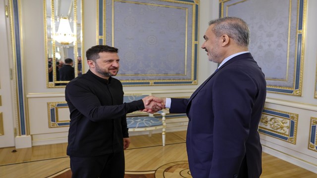 disisleri-bakani-fidan-ukrayna-devlet-baskani-zelenskiy-ile-gorustu