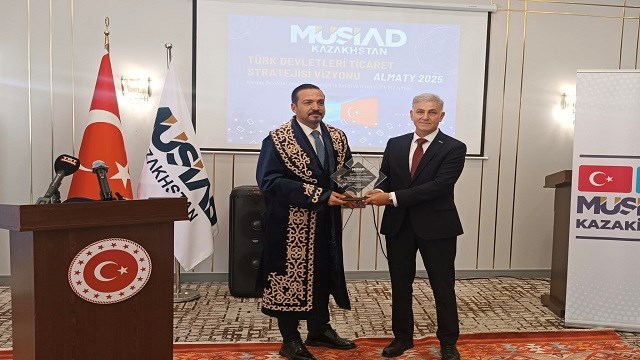 ak-parti-genel-baskan-yardimcisi-zorlu-kazakistanda-turk-is-insanlariyla-bir-a