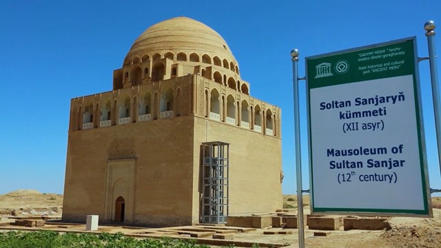 tarihi-merv-kentinin-gozde-mekani-sultan-sencer-turbesi