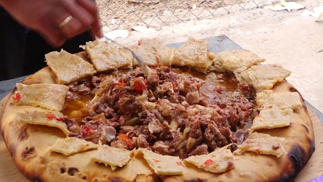 turkmenistan-mutfaginin-vazgecilmezi-islekli-kebabi