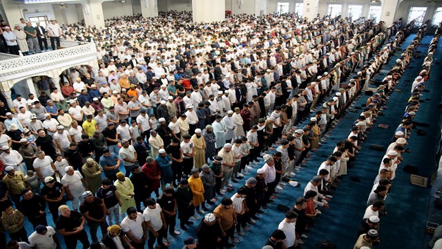 kirgizistanda-kurban-bayrami-namazi-kilindi