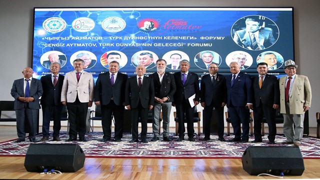 kirgizistanda-cengiz-aytmatov-turk-dunyasinin-gelecegi-forumu-duzenlendi