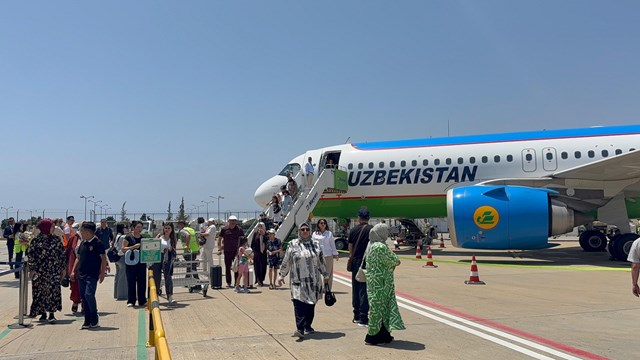 ozbekistan-gazipasa-charter-ucuslari-basladi