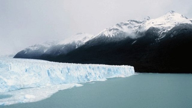 tacikistanda-iklim-degisikligine-bagli-buzul-kaybi-halkin-temel-ihtiyaclara-er