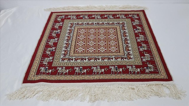 dunyada-bilinen-ilk-hali-olan-pazirik-halisinin-benzeri-amasyada-uretildi