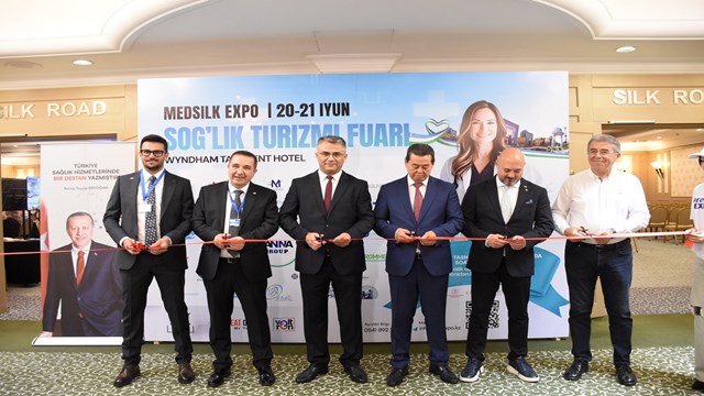 ozbekistanda-turk-saglik-turizmi-acenteleriyle-uzman-doktorlarin-katildigi-task