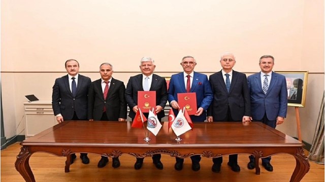 kirgizistan-ile-turkiye-arasinda-tip-egitimi-alaninda-protokol-imzalandi