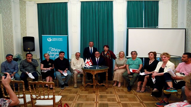 gurcistanda-edebiyatin-izinde-turk-gurcu-sairler-bulusmasi-etkinligi-duzenle