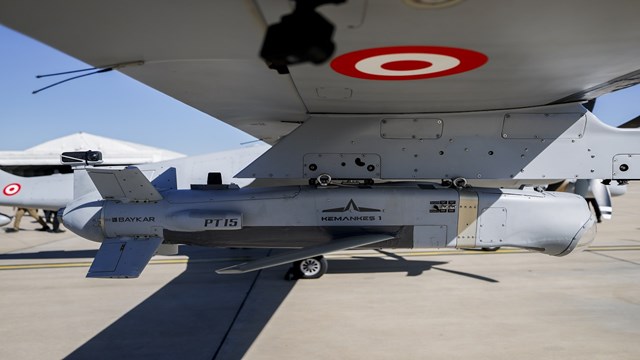 kemankes-1den-karada-da-tam-isabet